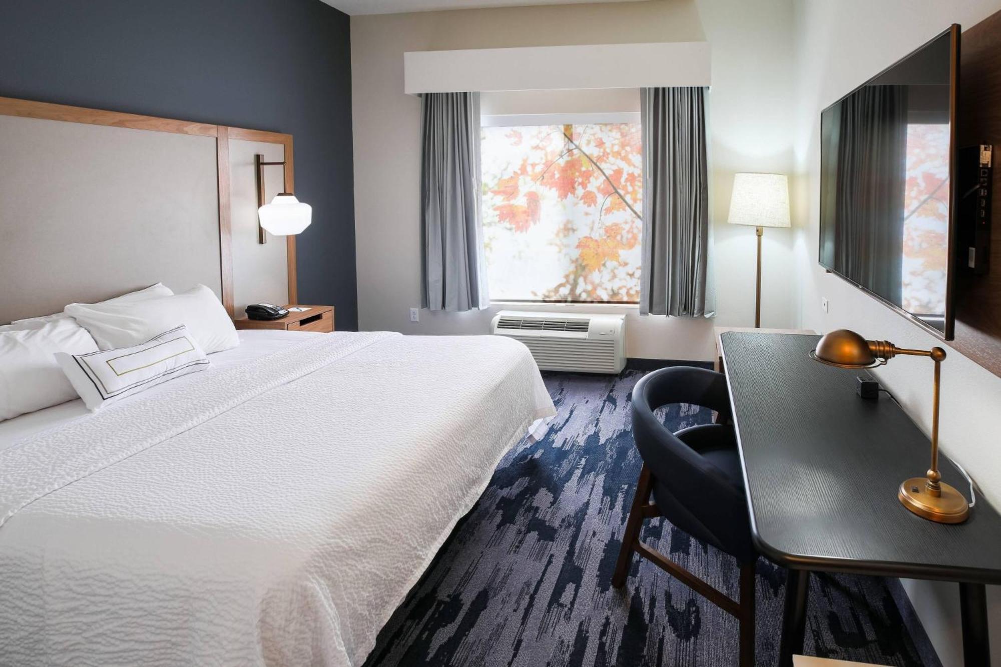Fairfield Inn & Suites By Marriott Елизабеттаун Екстериор снимка