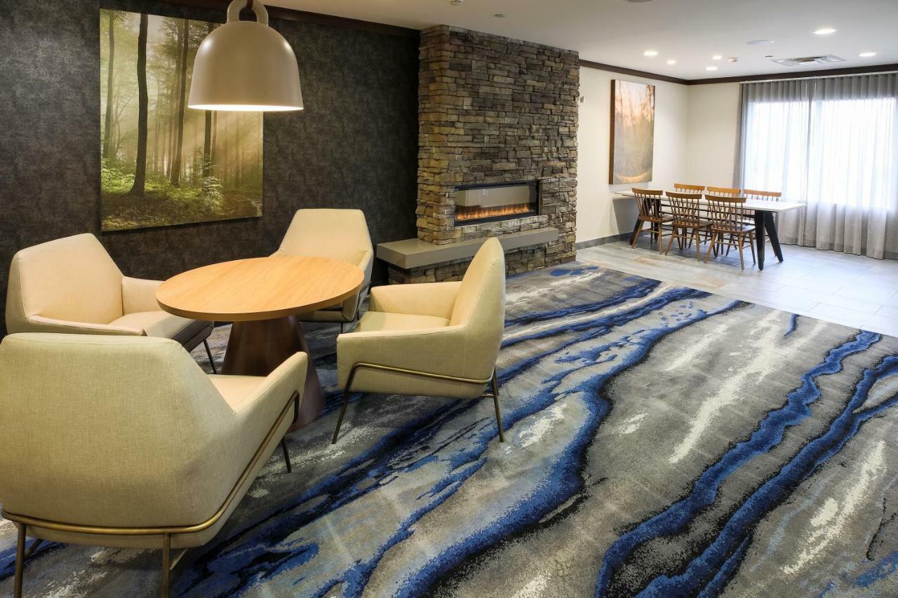 Fairfield Inn & Suites By Marriott Елизабеттаун Екстериор снимка